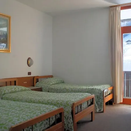 Hotel Davost 3*