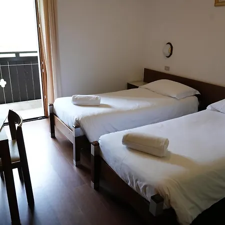 Hotel Davost 3*