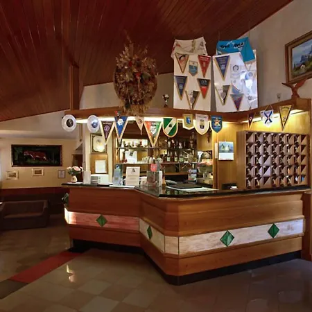 达沃斯酒店 酒店