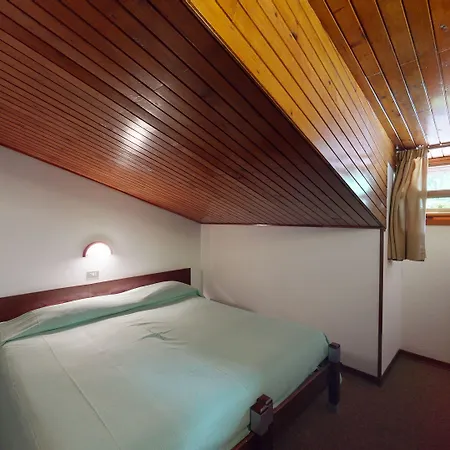 Hotel Davost 3*